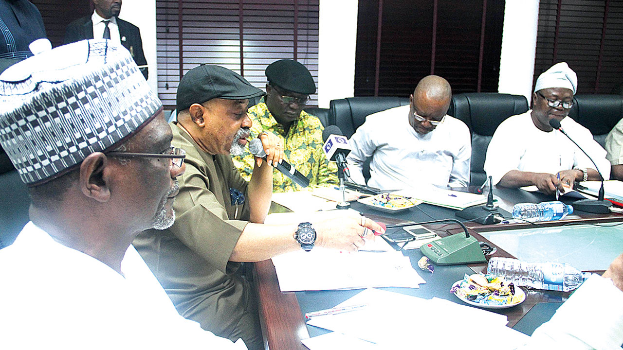 ASUU Strike: FG reaches agreement with lecturers, begin disbursement of arrears